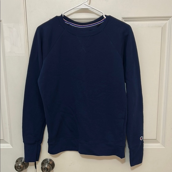 Champion women’s Navy Blue crewneck sweatshirt size small - Picture 1 of 5
